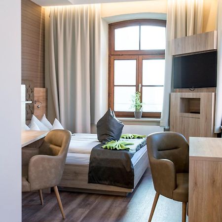 Hotel Angerbraeu 뮈르나우암슈타펠지 외부 사진