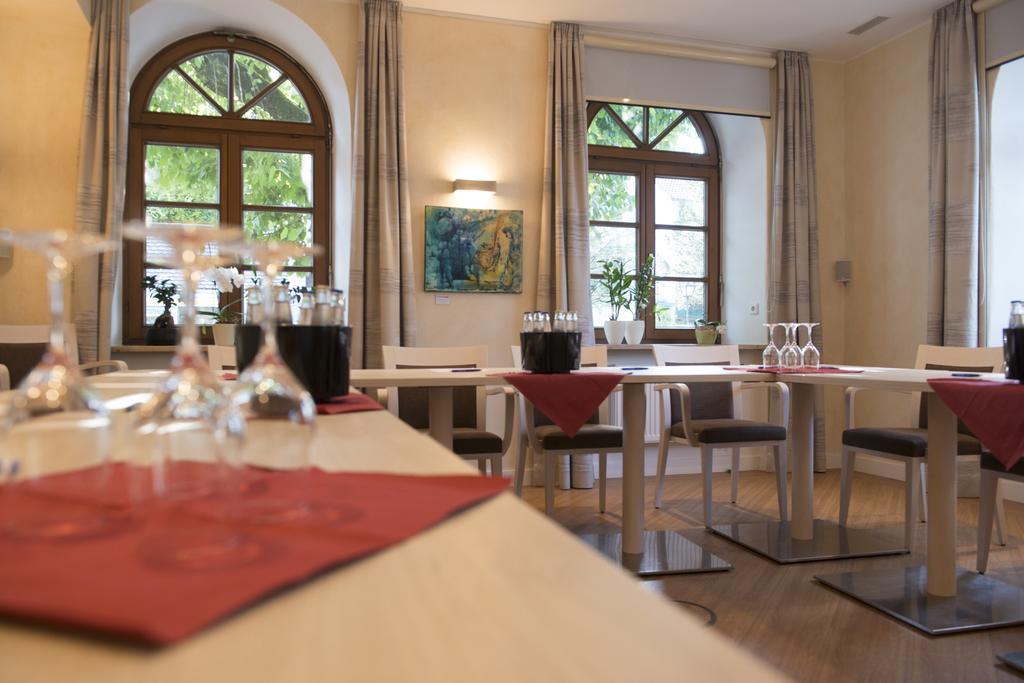 Hotel Angerbraeu 뮈르나우암슈타펠지 외부 사진